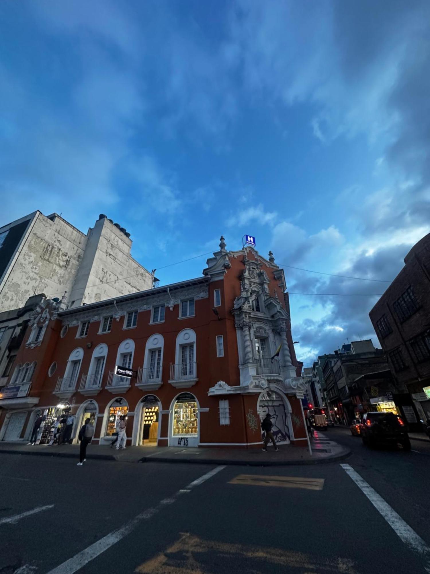 Hotel Artistico Bogotá Exteriör bild